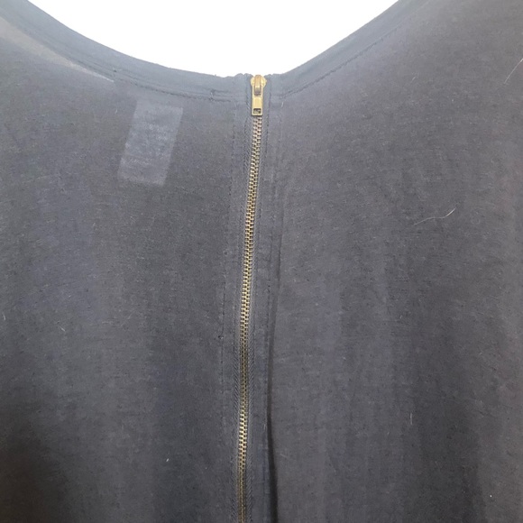 EUC basic top with full zipper on the back. - Picture 2 of 4